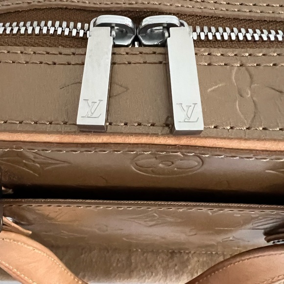 Louis Vuitton Amber Monogram Mat Shelton Bag - Picture 14 of 14